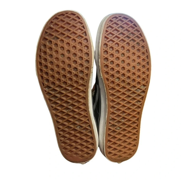 Vans Sk8-Hi Black Suede High Top Rose Embroidered Unisex Sneakers M6.5 / W8.0 - Picture 9 of 10